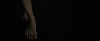 Emma Roberts feet photo thumbnail