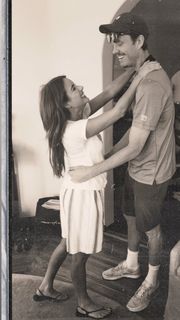 Emma Roberts feet photo thumbnail