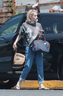 Emma Roberts feet photo 5