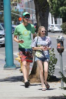 Emma Roberts feet photo 3