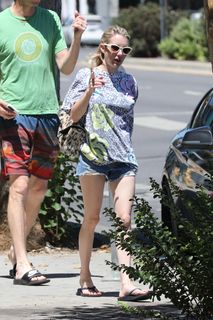 Emma Roberts feet photo 2