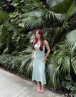 Emma Rose feet photo thumbnail