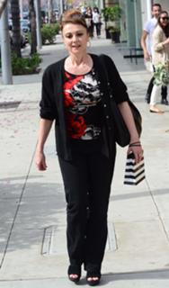 Emma Samms feet photo 2