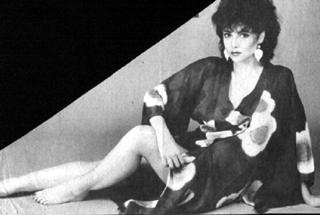 Emma Samms feet photo 13