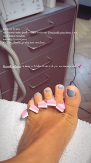 Emma Smetana feet photo 13