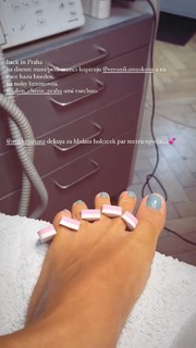 Emma Smetana feet photo 11