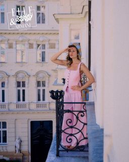 Emma Smetana feet photo 1