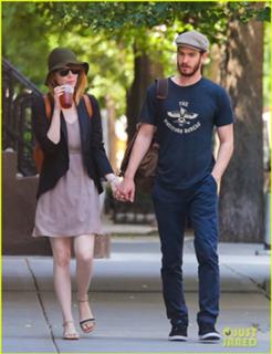 Emma Stone feet photo thumbnail