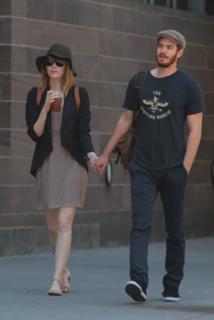 Emma Stone feet photo thumbnail