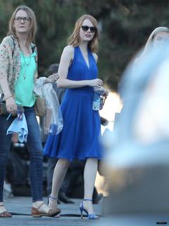 Emma Stone feet photo thumbnail