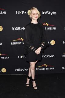 Emma Stone feet photo thumbnail