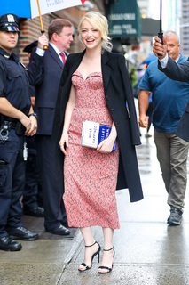 Emma Stone feet photo thumbnail