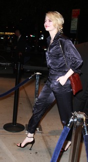 Emma Stone feet photo thumbnail