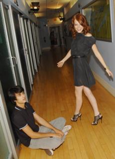 Emma Stone feet photo thumbnail