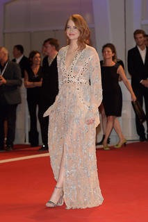 Emma Stone feet photo thumbnail