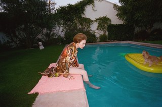 Emma Stone feet photo thumbnail