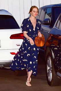 Emma Stone feet photo thumbnail