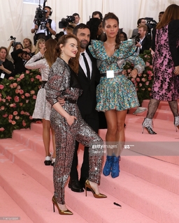 Emma Stone feet photo thumbnail