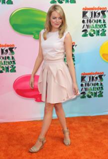 Emma Stone feet photo thumbnail