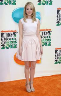 Emma Stone feet photo thumbnail
