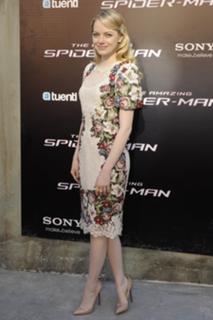 Emma Stone feet photo thumbnail