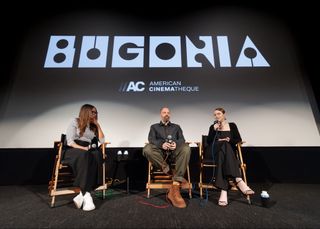 Emma Stone feet photo thumbnail