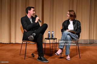 Emma Stone feet photo 4
