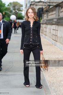 Emma Stone feet photo 7