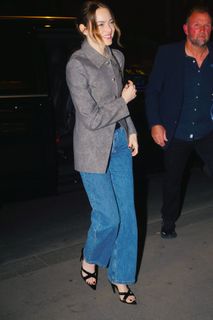 Emma Stone feet photo 16