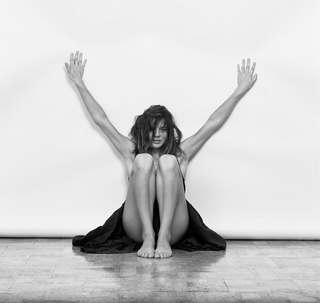 Emma Suárez feet photo 7