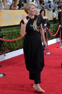Emma Thompson feet photo thumbnail