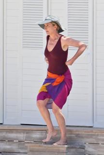Emma Thompson feet photo thumbnail