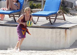 Emma Thompson feet photo thumbnail