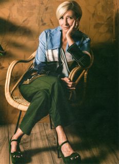 Emma Thompson feet photo thumbnail