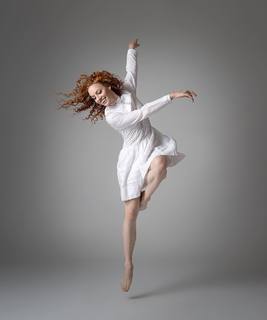 Emma Watkins feet photo 12