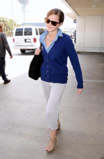 Emma Watson feet photo thumbnail