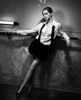 Emma Watson feet photo thumbnail