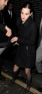 Emma Watson feet photo thumbnail