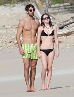 Emma Watson feet photo thumbnail