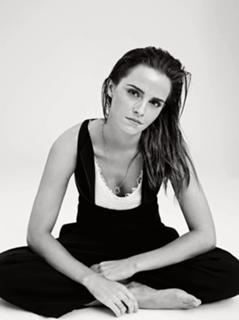 Emma Watson feet photo thumbnail