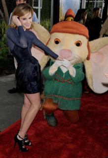 Emma Watson feet photo thumbnail
