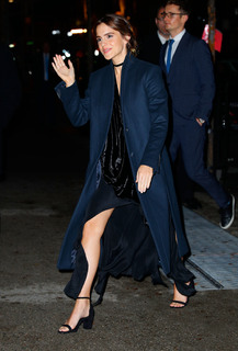 Emma Watson feet photo thumbnail