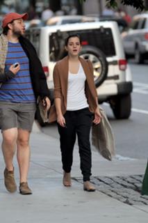 Emma Watson feet photo thumbnail