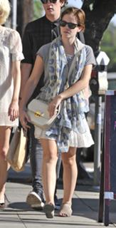 Emma Watson feet photo thumbnail
