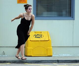 Emma Watson feet photo thumbnail