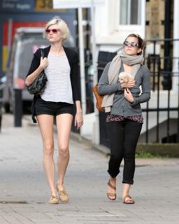 Emma Watson feet photo thumbnail