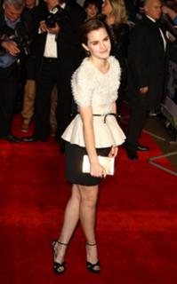 Emma Watson feet photo thumbnail