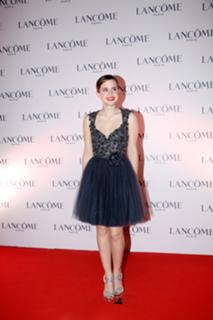 Emma Watson feet photo thumbnail