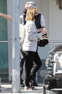 Emma Watson feet photo thumbnail