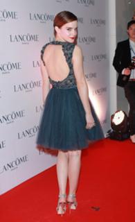Emma Watson feet photo thumbnail